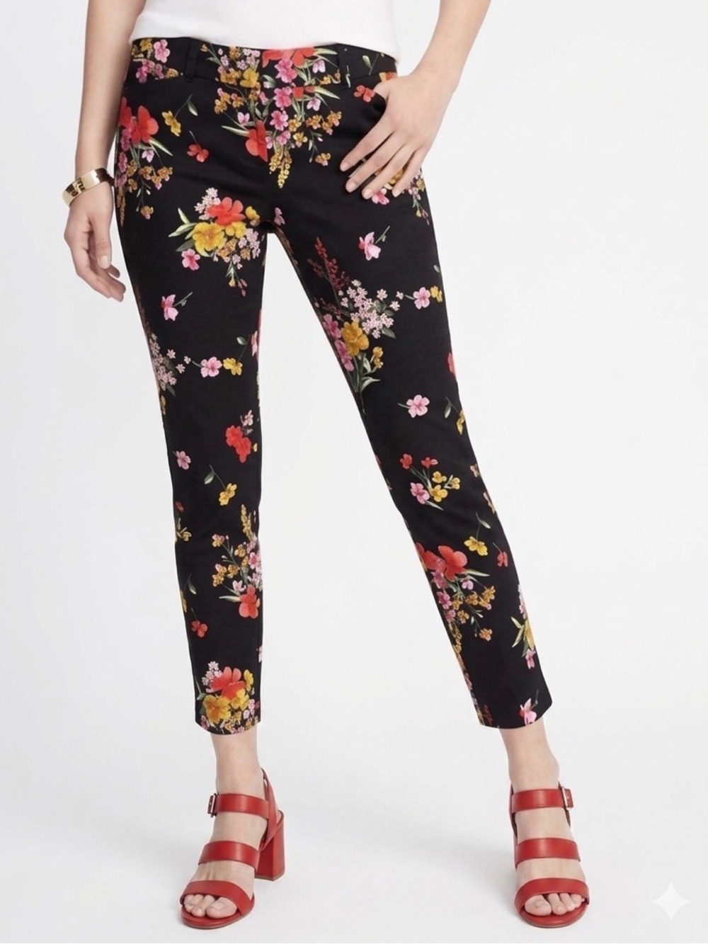 Old Navy Black Pixie Cropped Pants with Pink and Yellow Florals Size 12